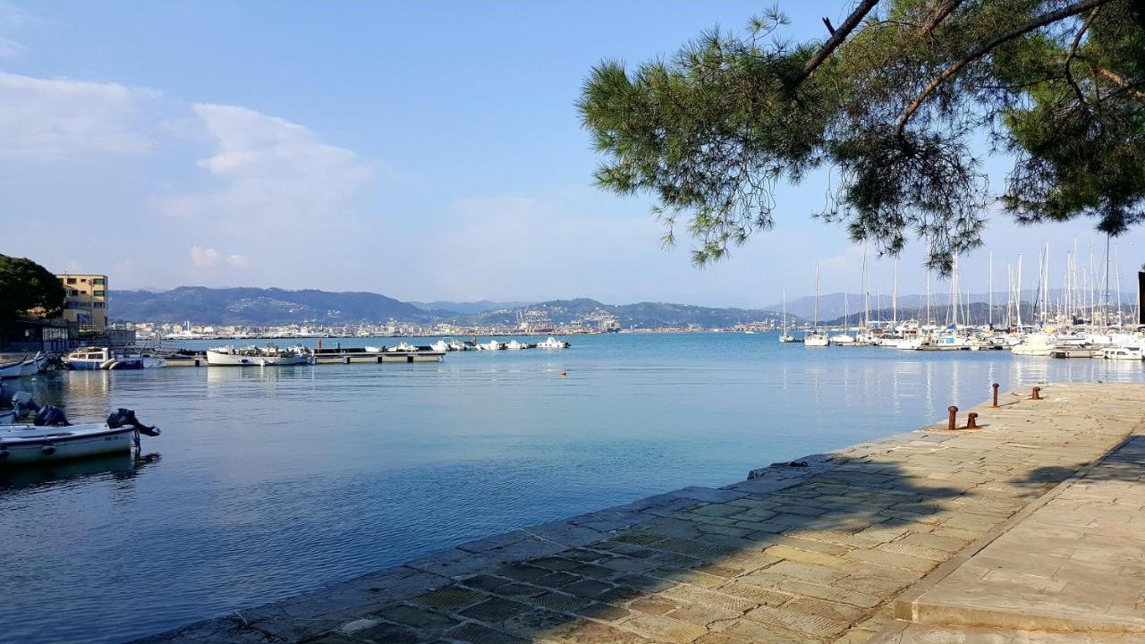 Vila La Terrazza Nel Carruggio Fezzano  Exteriér fotografie